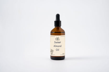 Sweet Almond Oil(Prunus Amygdalus Dulcis)‭ں‬‭ﯾﺮﯿﺷ‬ ‭ﻡﺍﺩﺎﺑ‬ ‭ﻦﻏﻭﺭ‬ 100ML